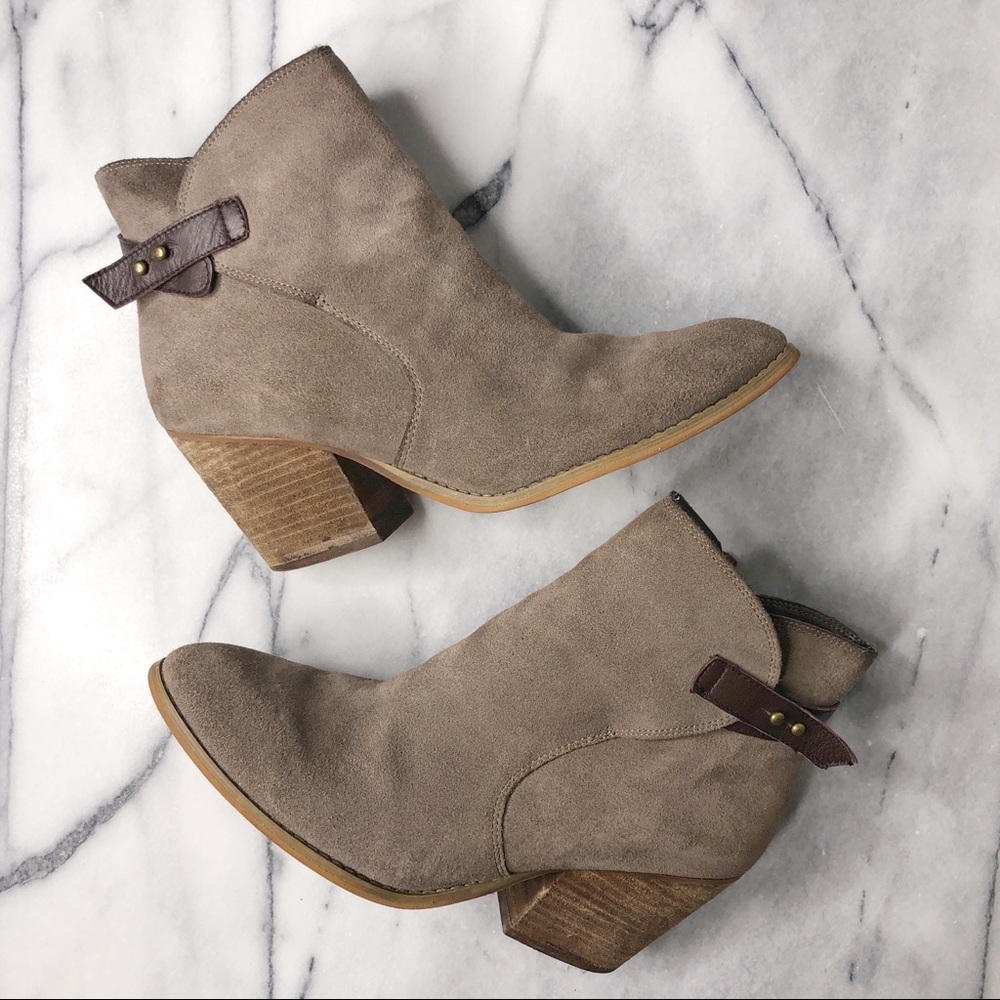 TREASURE & BOND WInslow Suede Taupe Ankle Boots